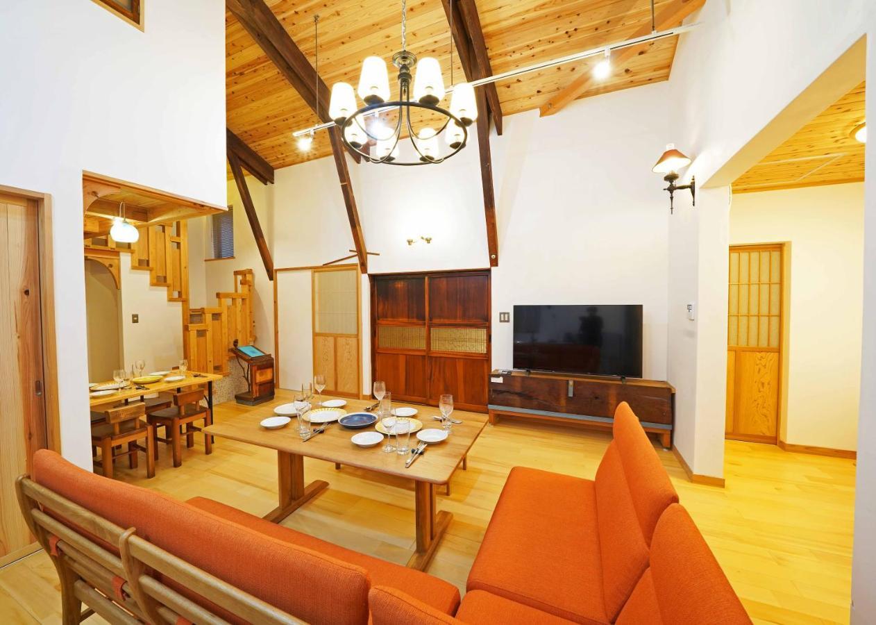 Villa つるば舎 Fujiyoshida Esterno foto